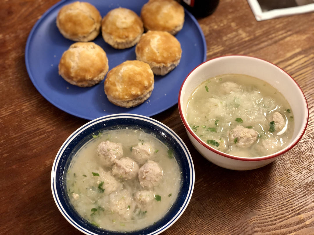 肉丸萝卜丝汤，养生又美味（生姜丸子汤）