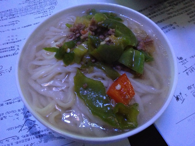 青椒肉丁打卤面