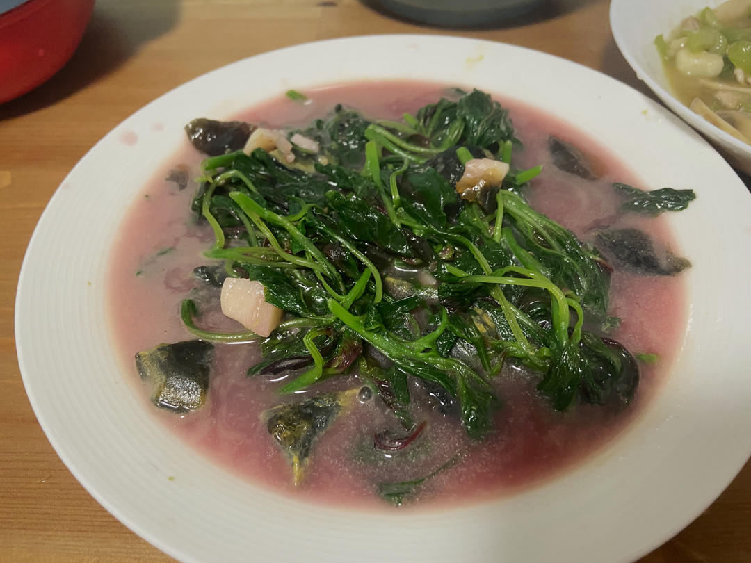 上汤皮蛋苋菜