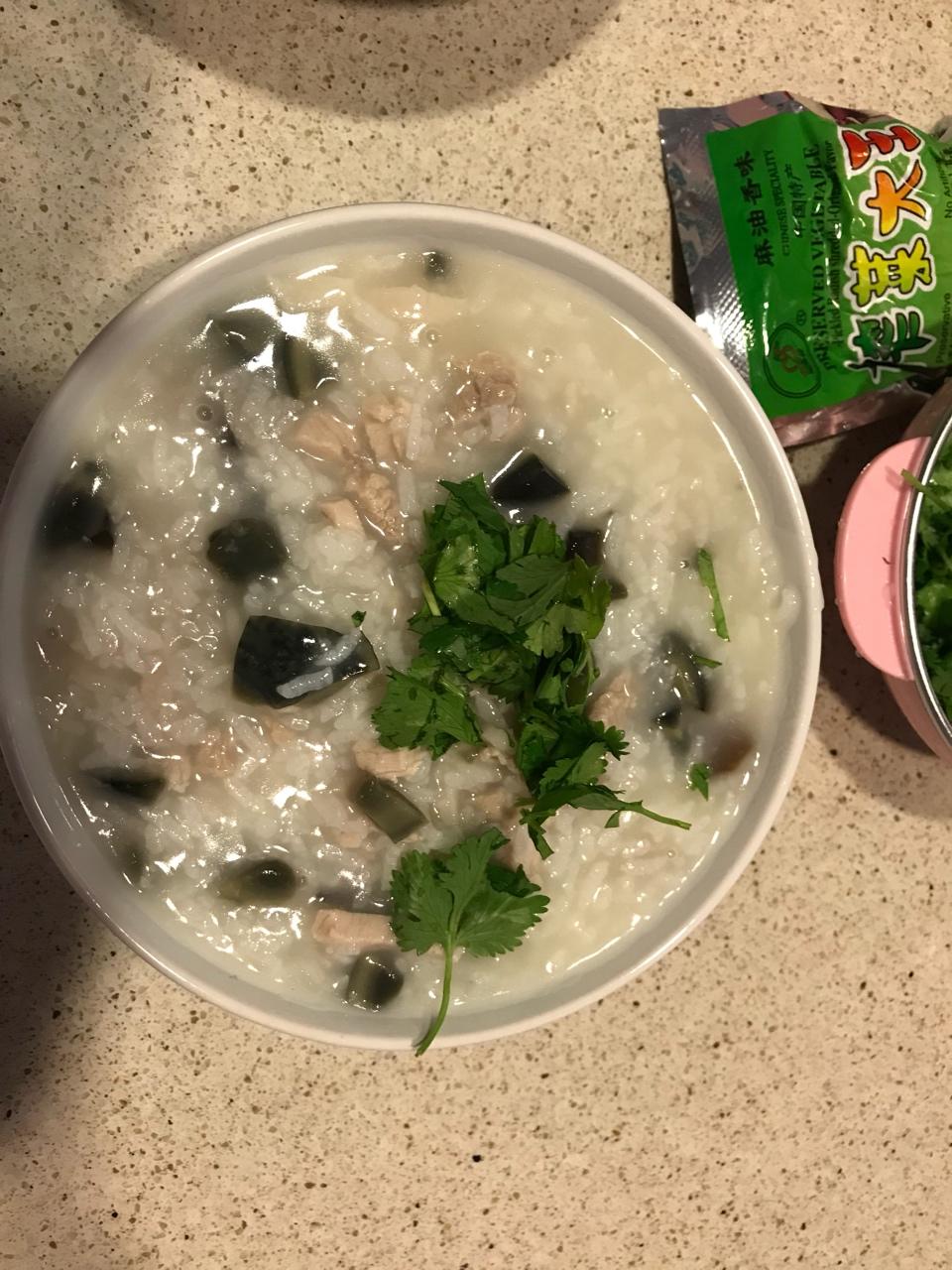 皮蛋瘦肉粥