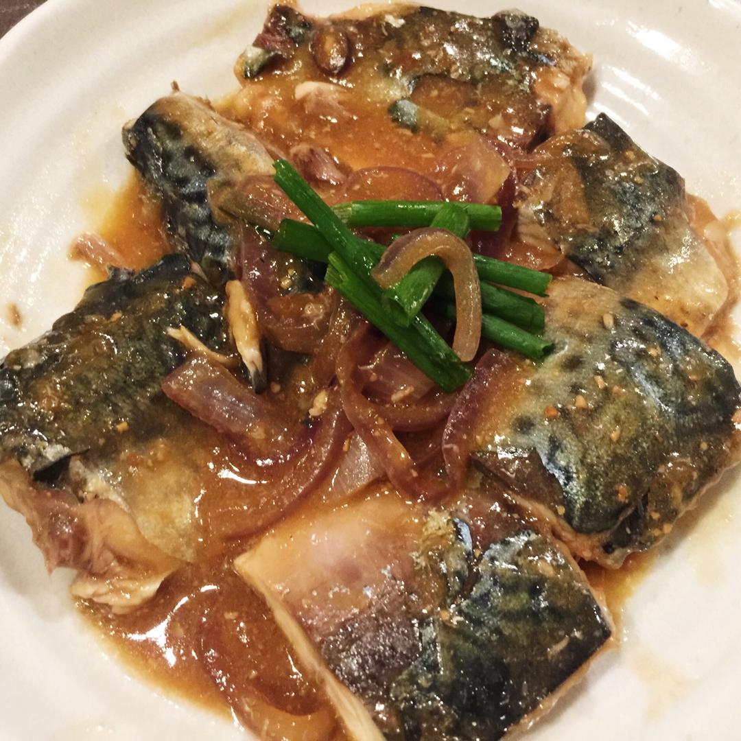 さばのミソ煮（鲭花鱼味增煮）
