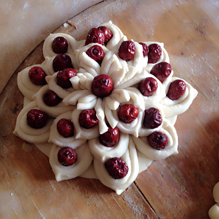 麦月的小厨做的红枣花糕—花式面点(面食,馒头)红