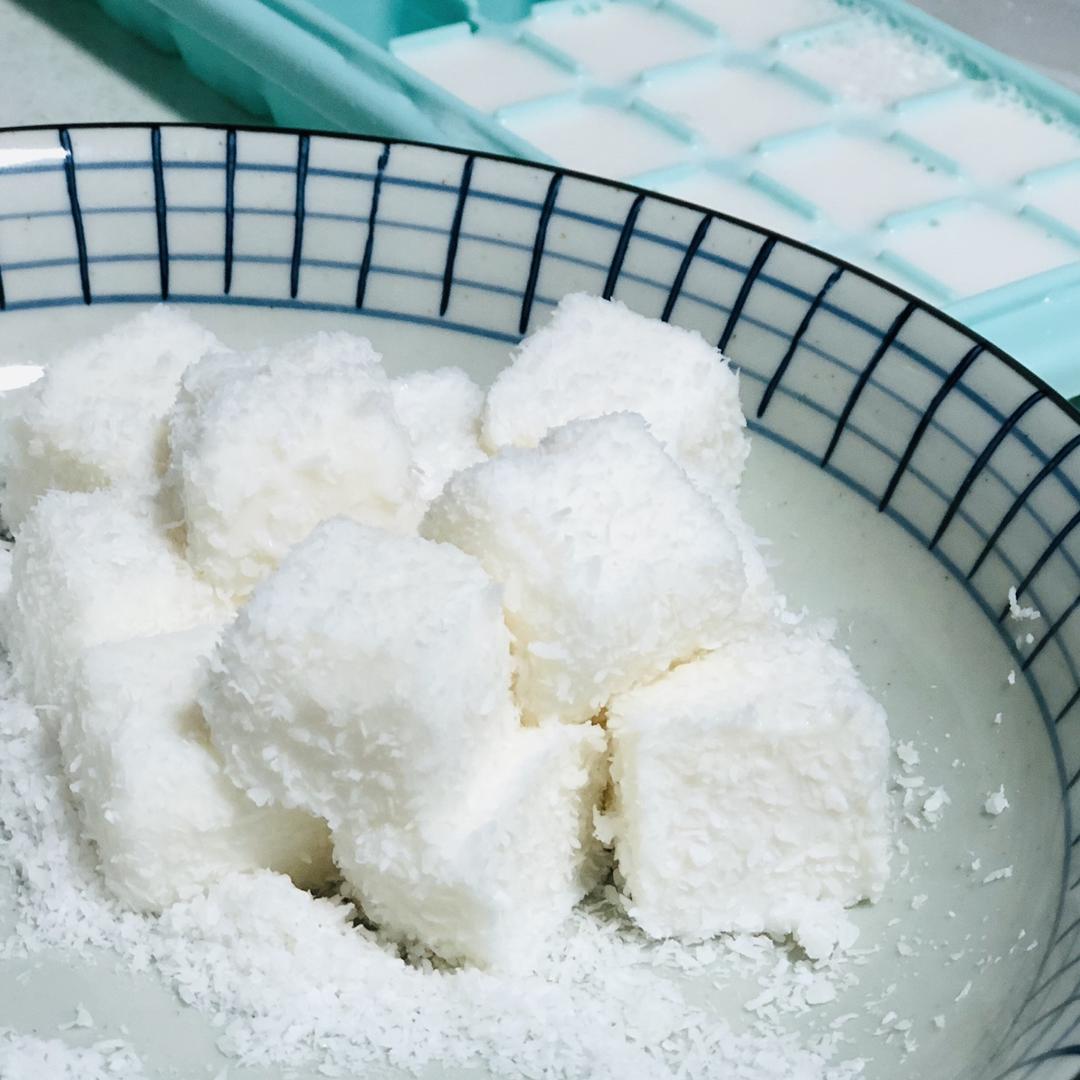 [无奶油]椰奶冻/椰丝小方