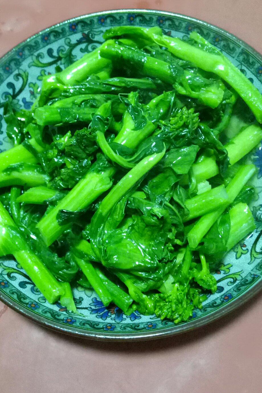 傻丫头心之恋做的素炒菜心