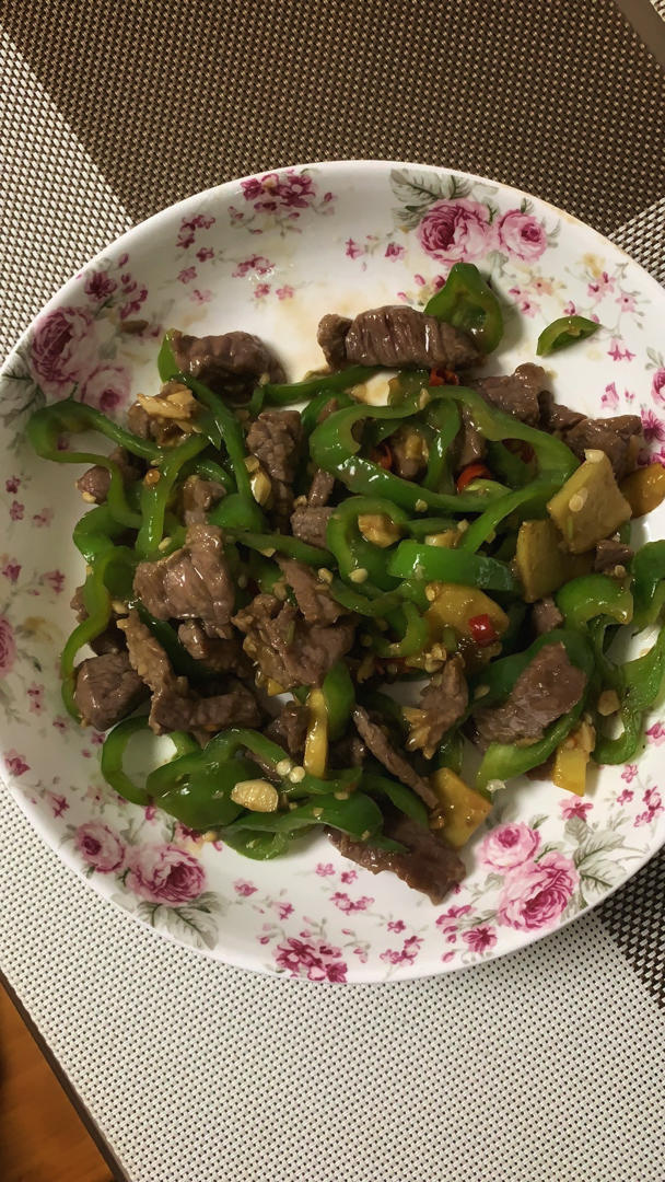 尖椒炒牛肉