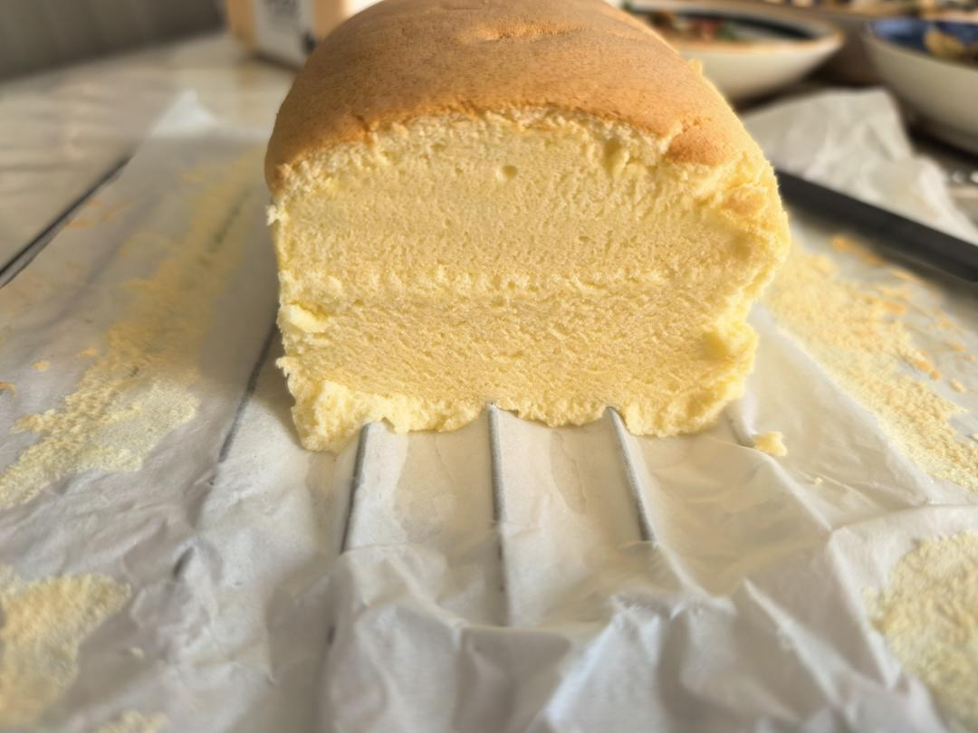 堪比柯基屁股
爆浆芝士🧀古早蛋糕