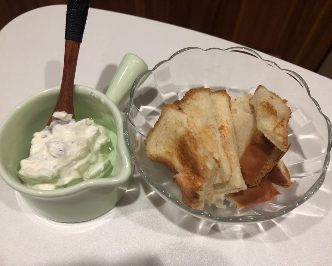 Tzatziki 希腊酸奶黄瓜酱