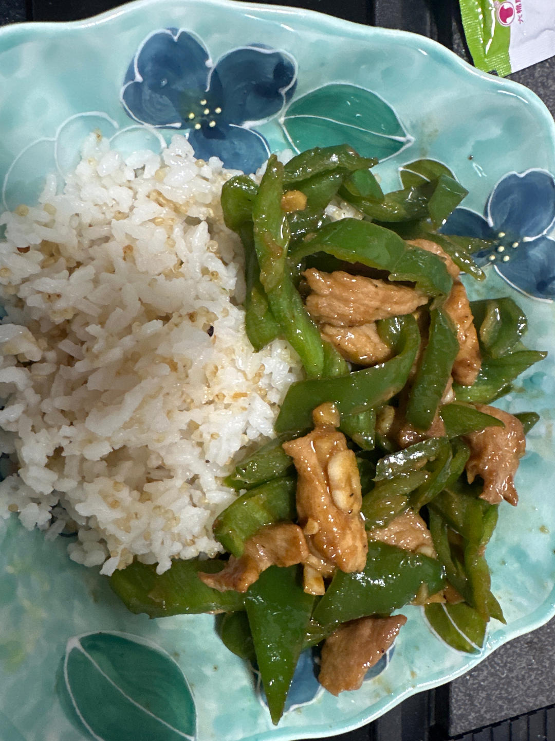 巨下饭的青椒炒肉丝