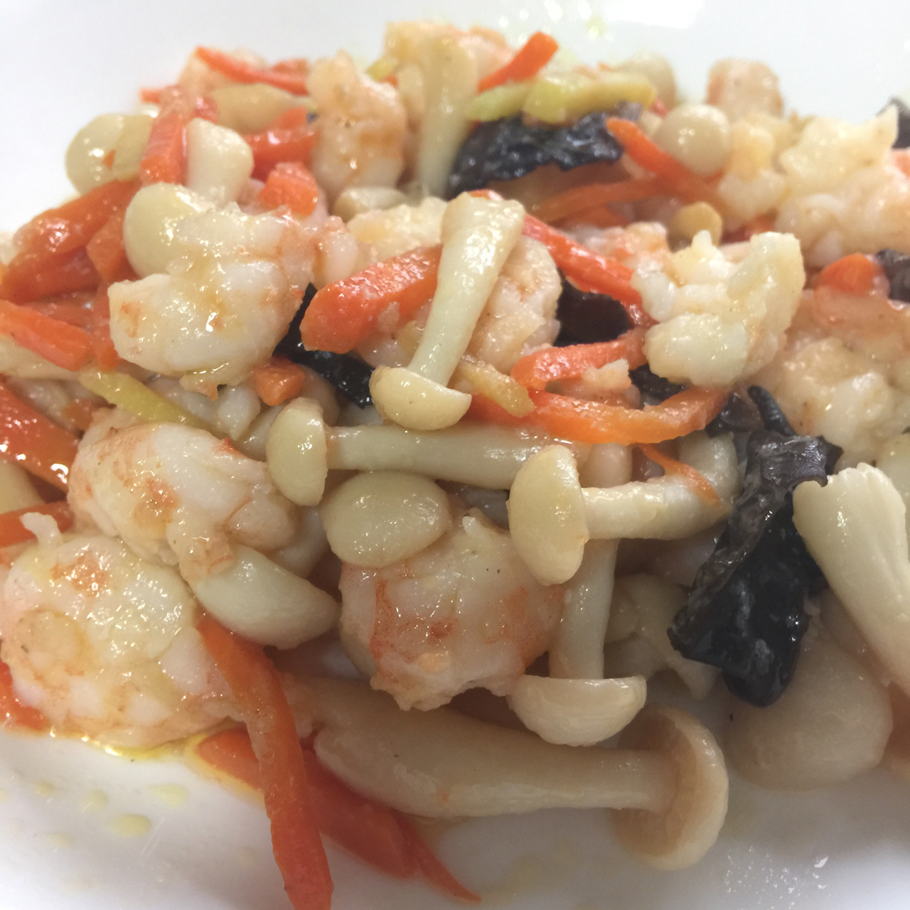三色炒虾仁