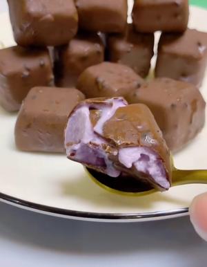 蓝莓巧克力味方块巧乐兹的做法 步骤9