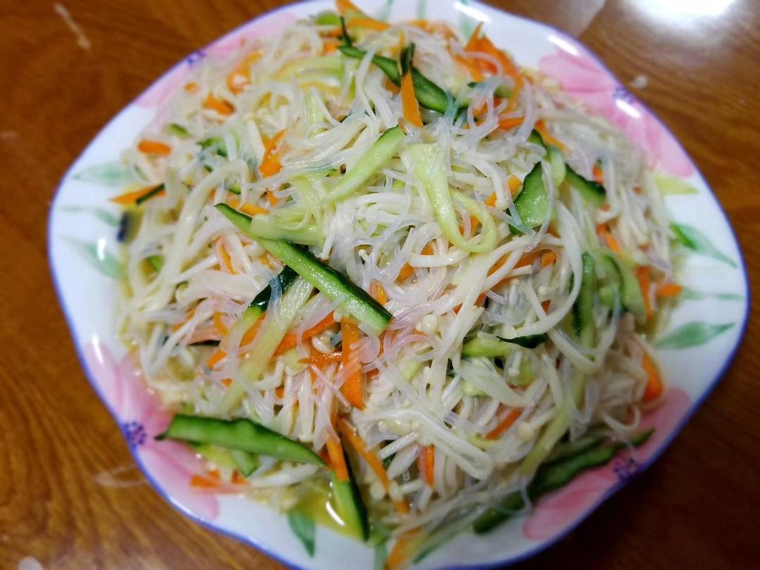 凉拌金针菇