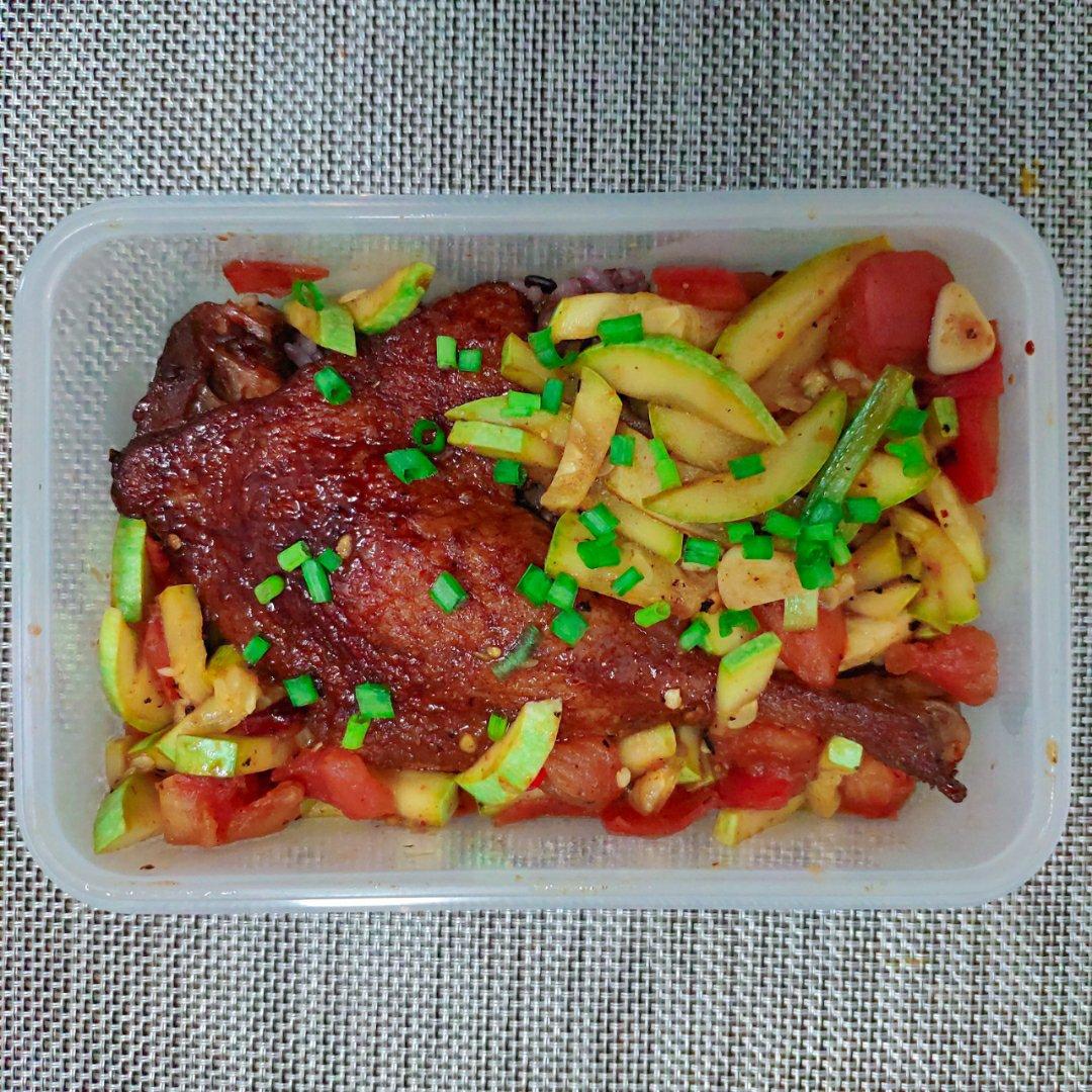 酱烧鸭腿
