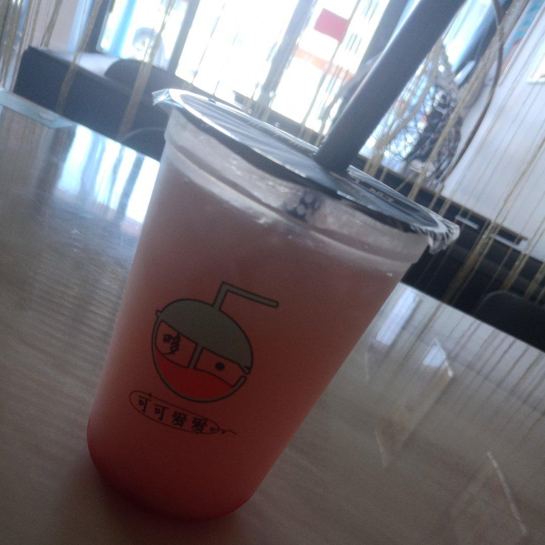 简易颜值高的「草莓饮品」