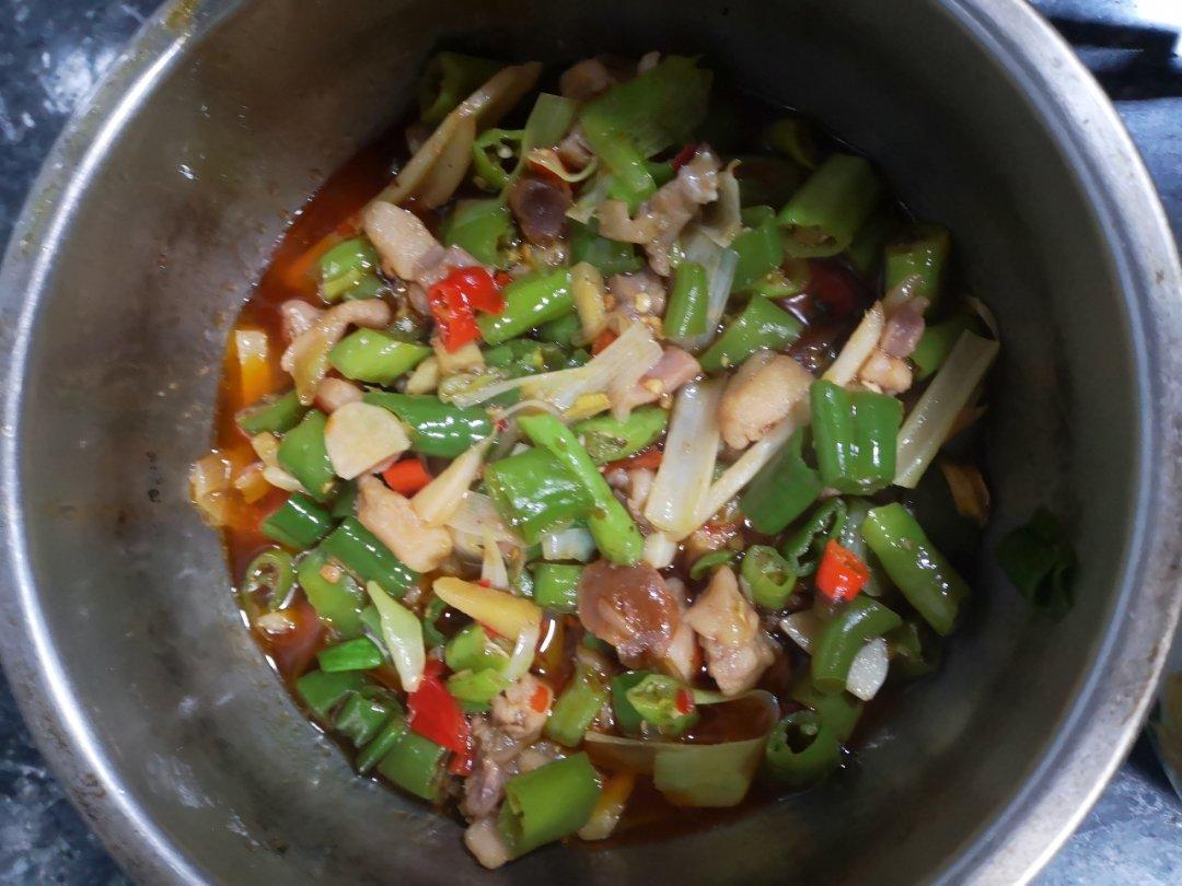 自贡鲜锅兔