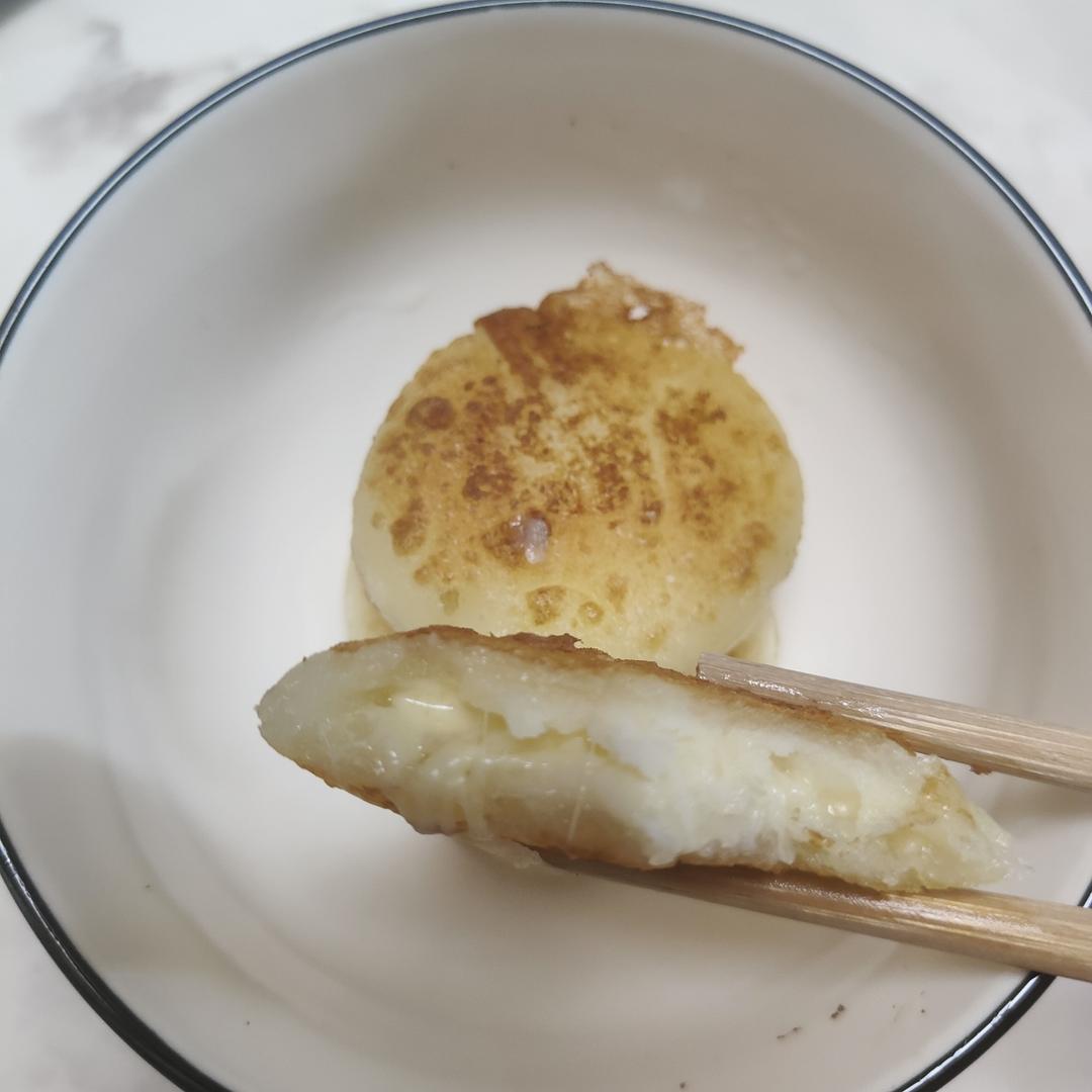 连吃三天吃不腻的芝士土豆饼，还会拉丝哦～