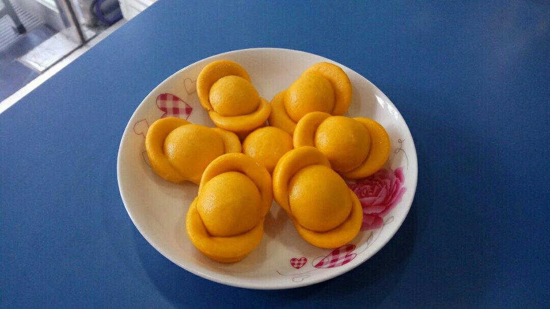 不一样的南瓜金元宝馒头