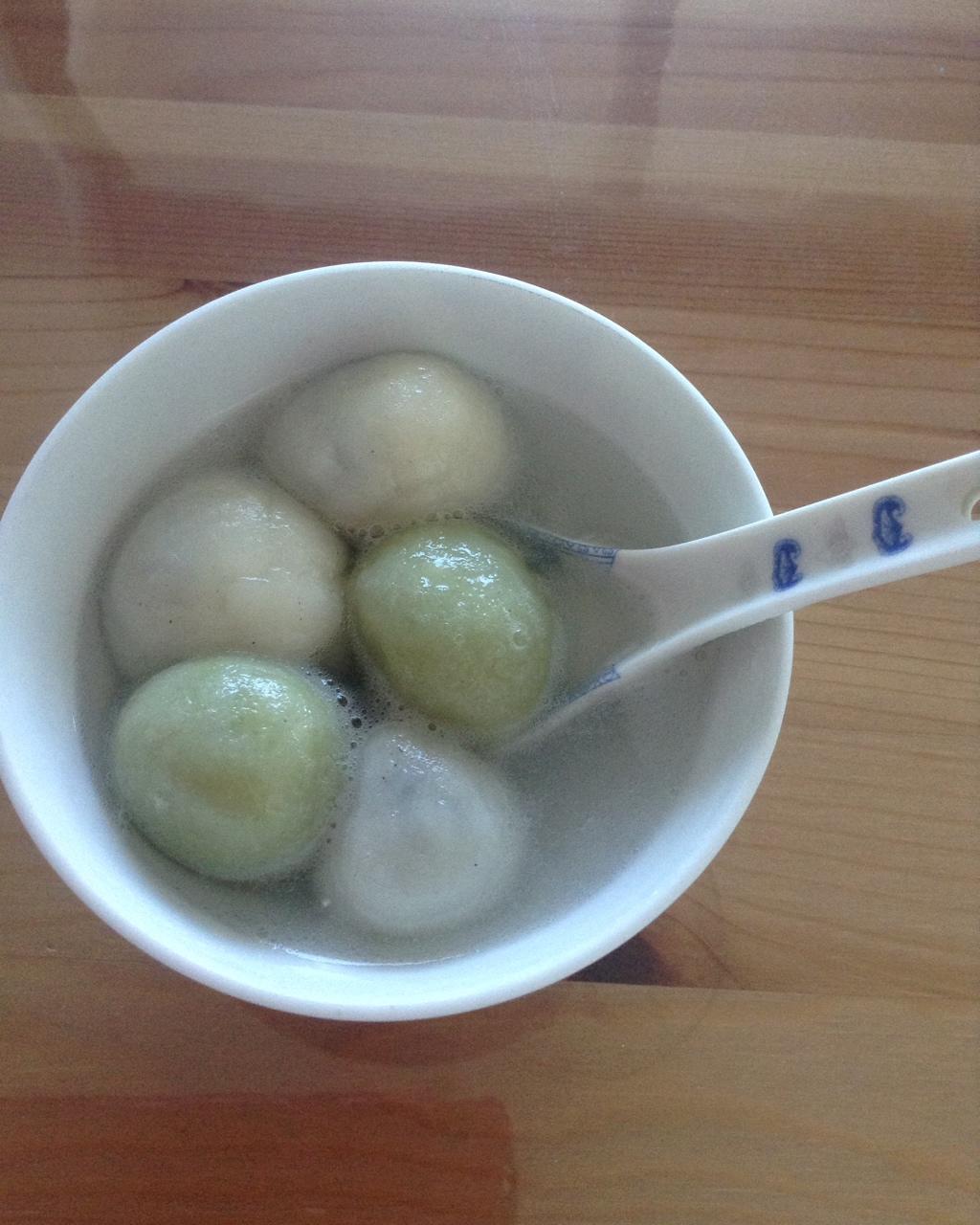 黑芝麻汤圆