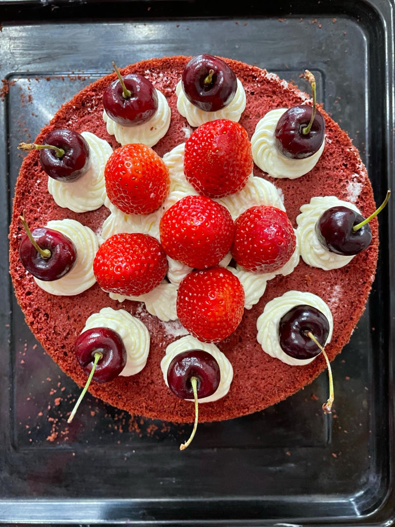 freyalin做的8寸三层红丝绒水果蛋糕【超详尽做法】【diy生日蛋糕】