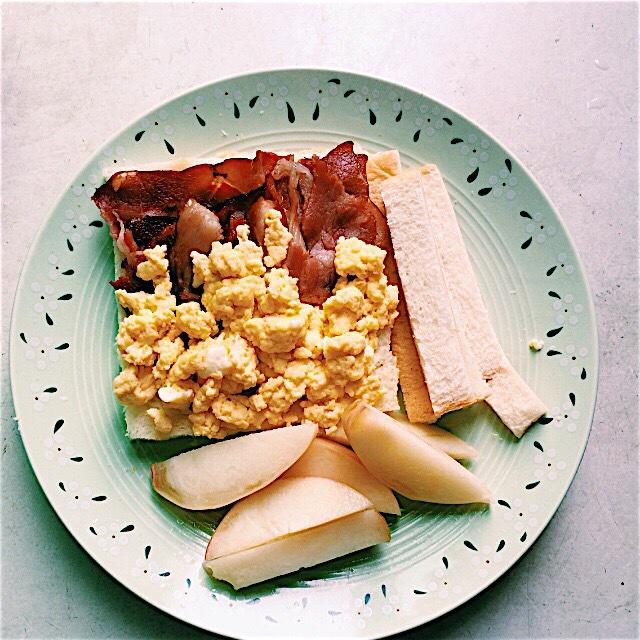 高颜值减脂期早餐～花样吐司，鸡蛋。（减脂也要努力做好看！）的做法 步骤4