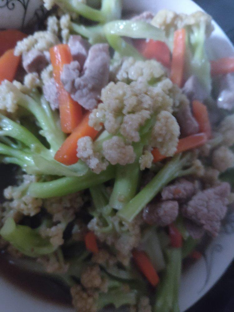 和饭店一个味道的干锅花菜