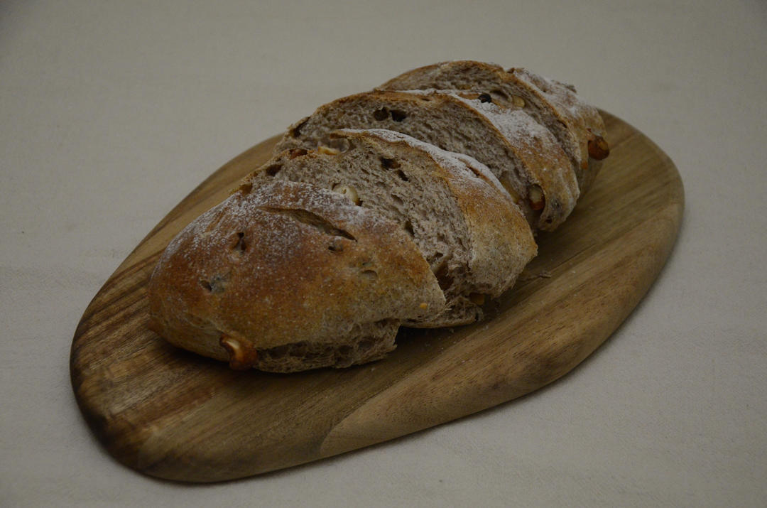 全麦核桃蔓越莓欧包（附整形详细手法）