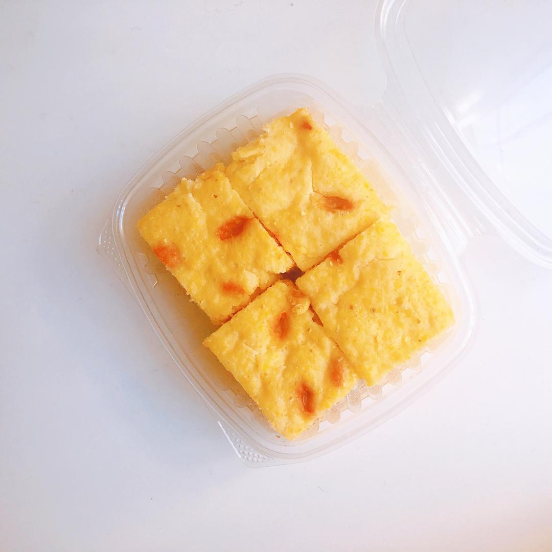 葡萄干玉米面发糕