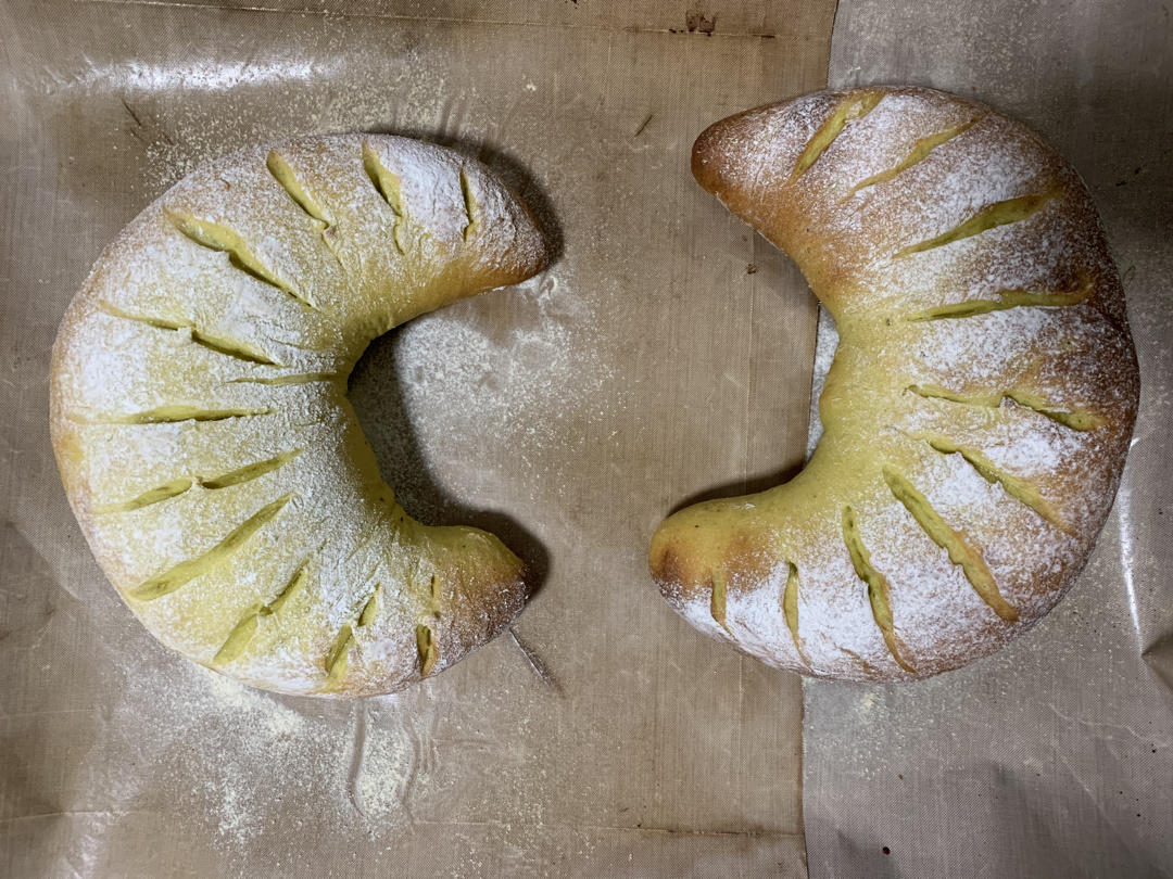 好吃到疯的南瓜奶酪软欧包