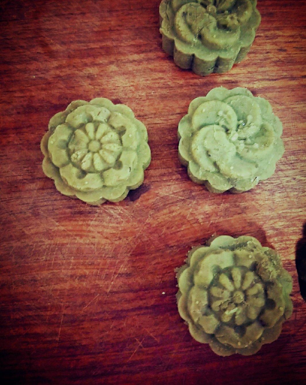 低脂低糖绿豆糕
最老式妈妈味道