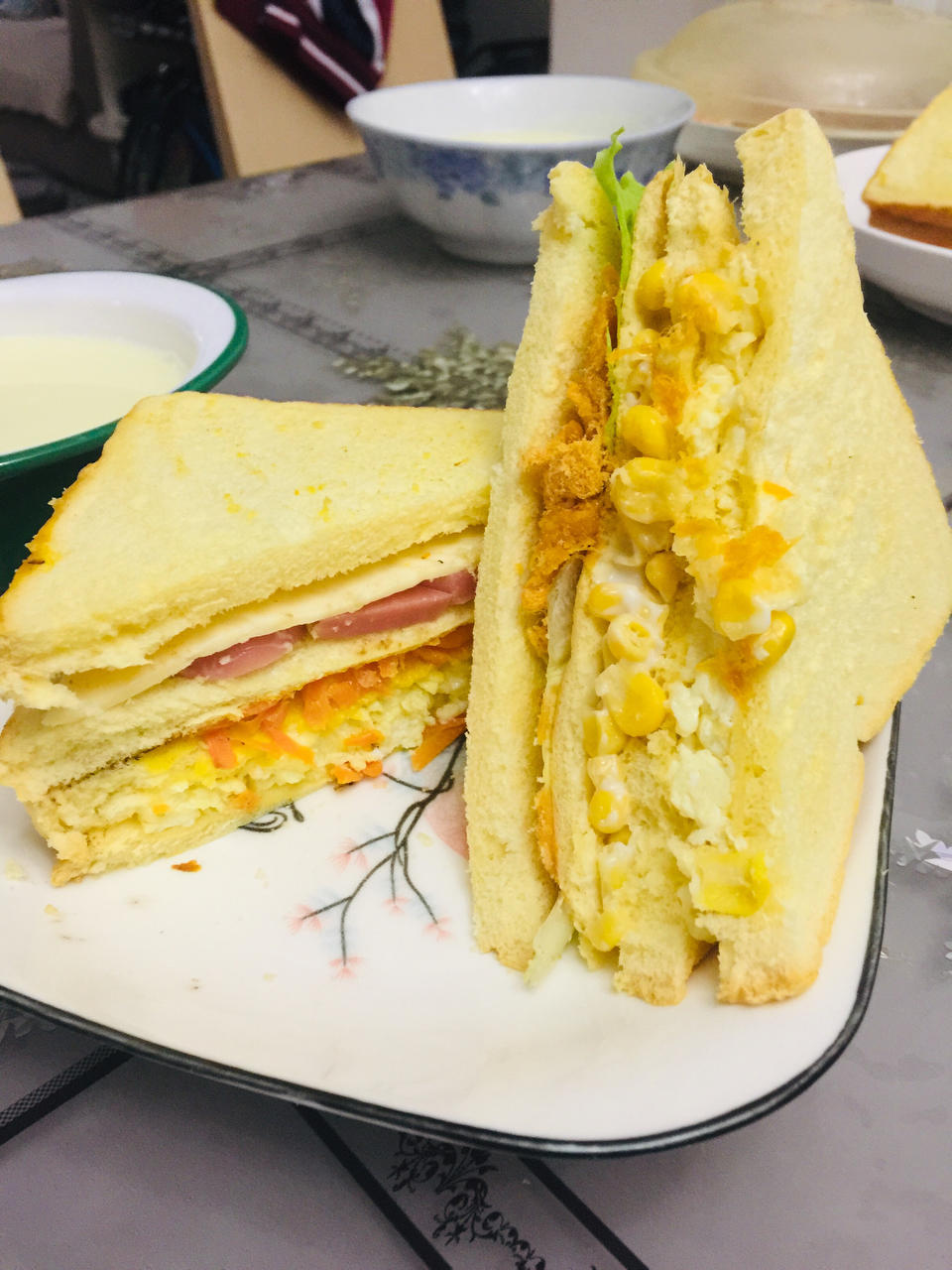 玉米培根三明治