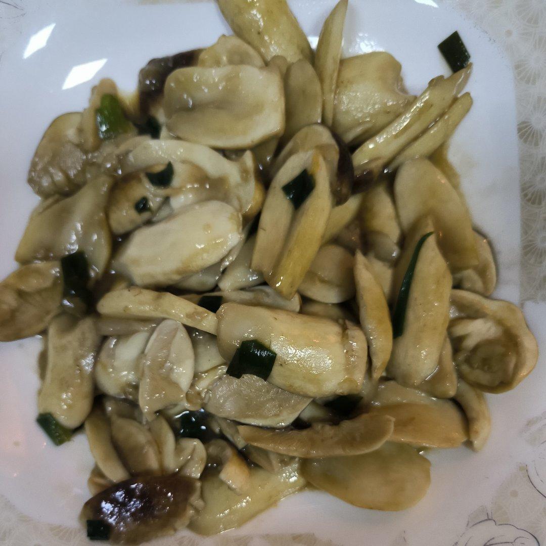 最简单好吃的—煎姬松茸