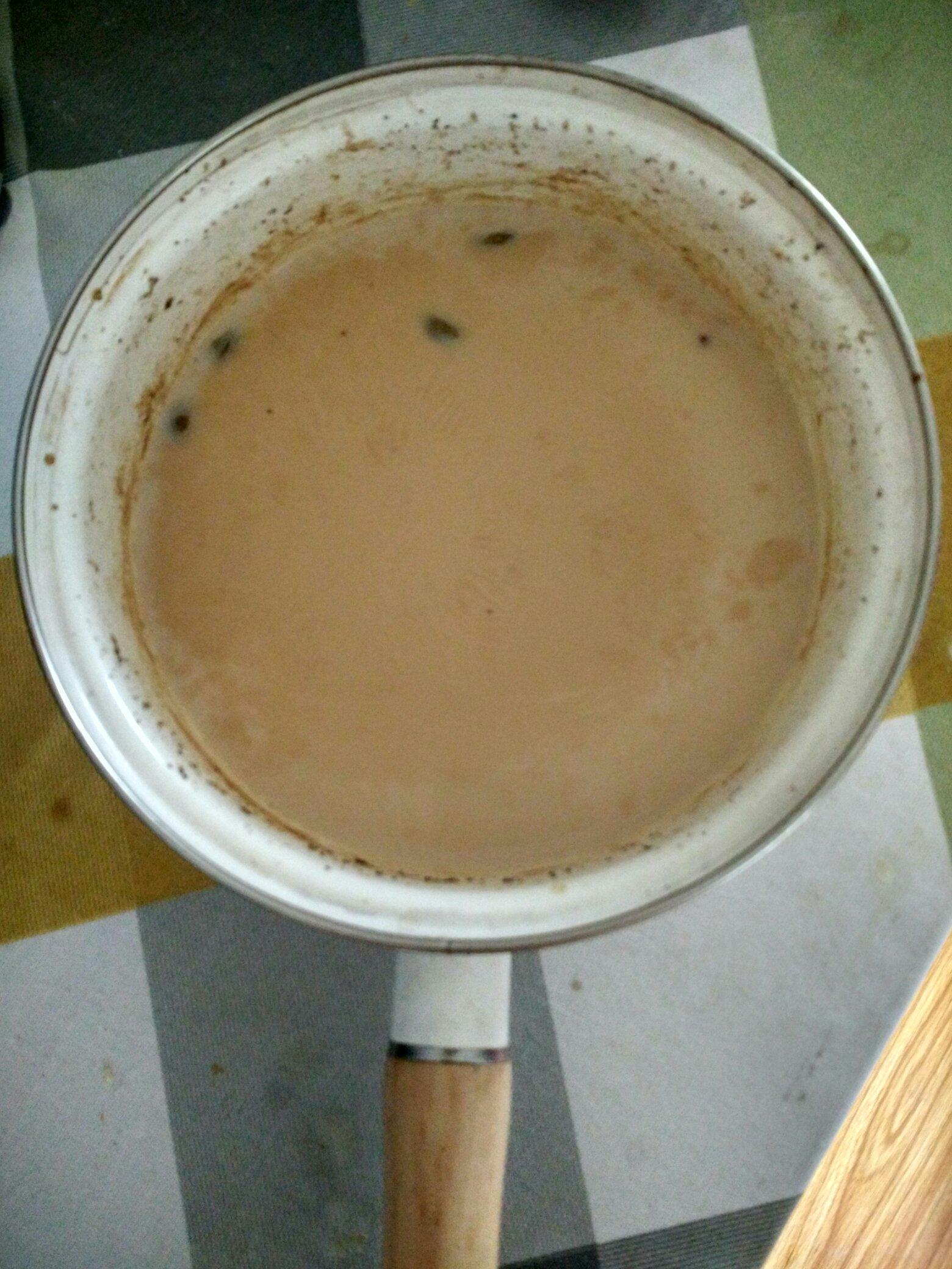 自制奶茶（快来看呀！口味近似统一牌阿萨姆奶茶）的做法 步骤3
