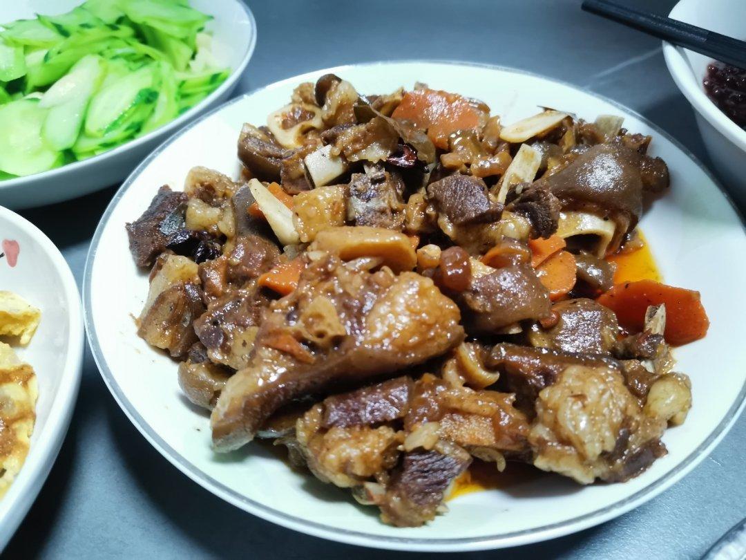 羊肉烧红萝卜