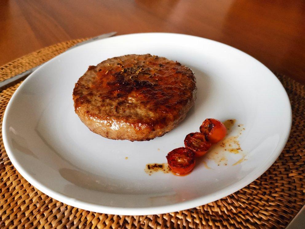 常备餐之好吃多汁的汉堡牛肉饼