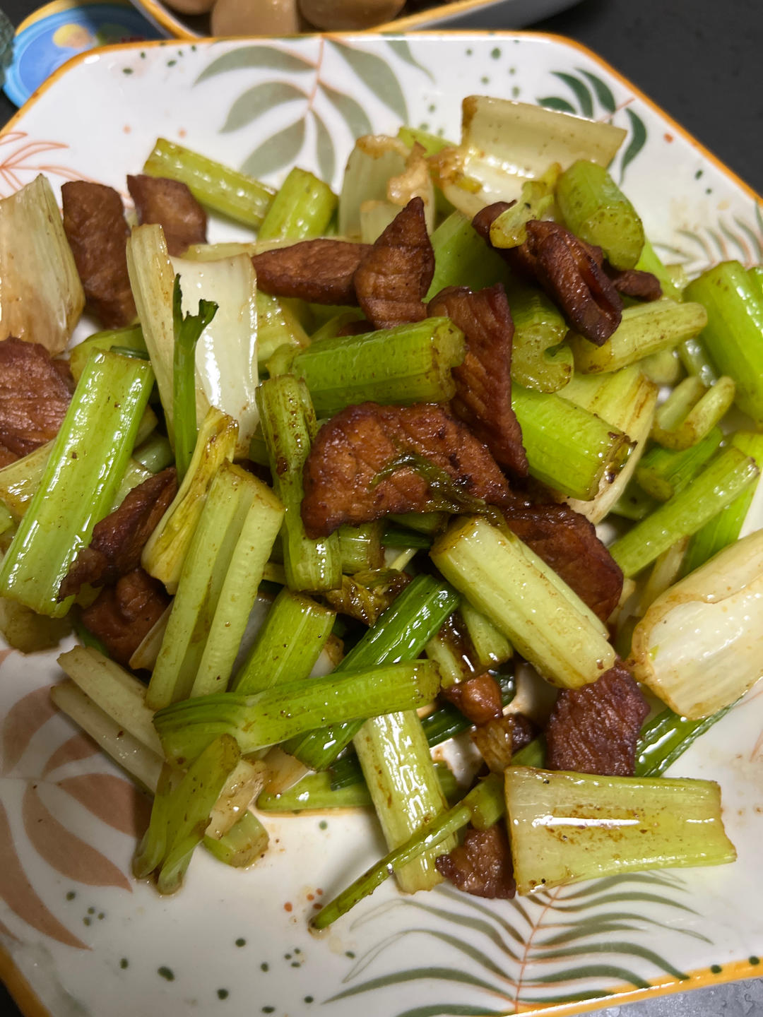 芹菜炒肉丝