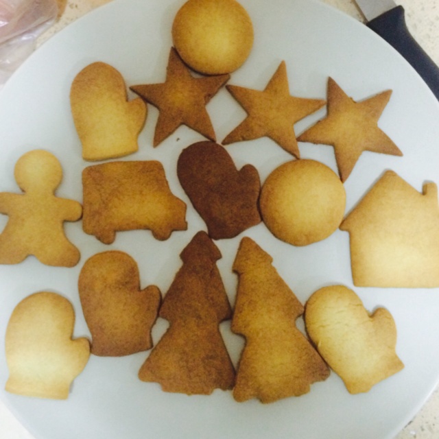 超简单！好吃又平整的糖霜饼干底的做法（附贴心小提示哦）