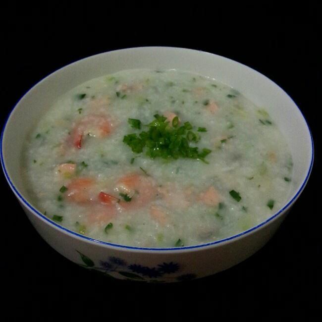 三文鱼鲜虾咸肉青菜粥