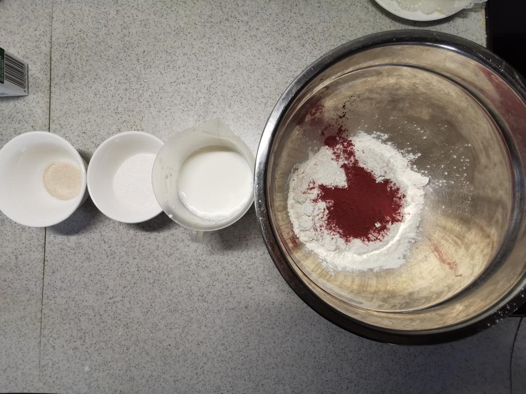 纯奶手撕吐司的做法 步骤1