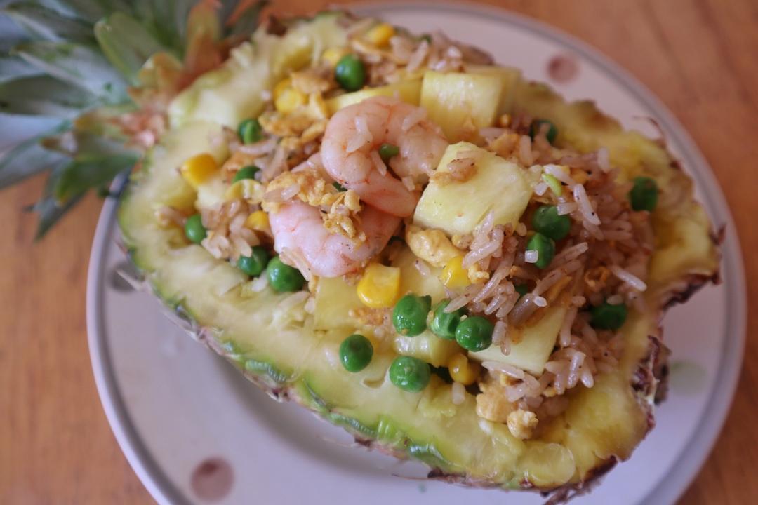 虾仁菠萝炒饭