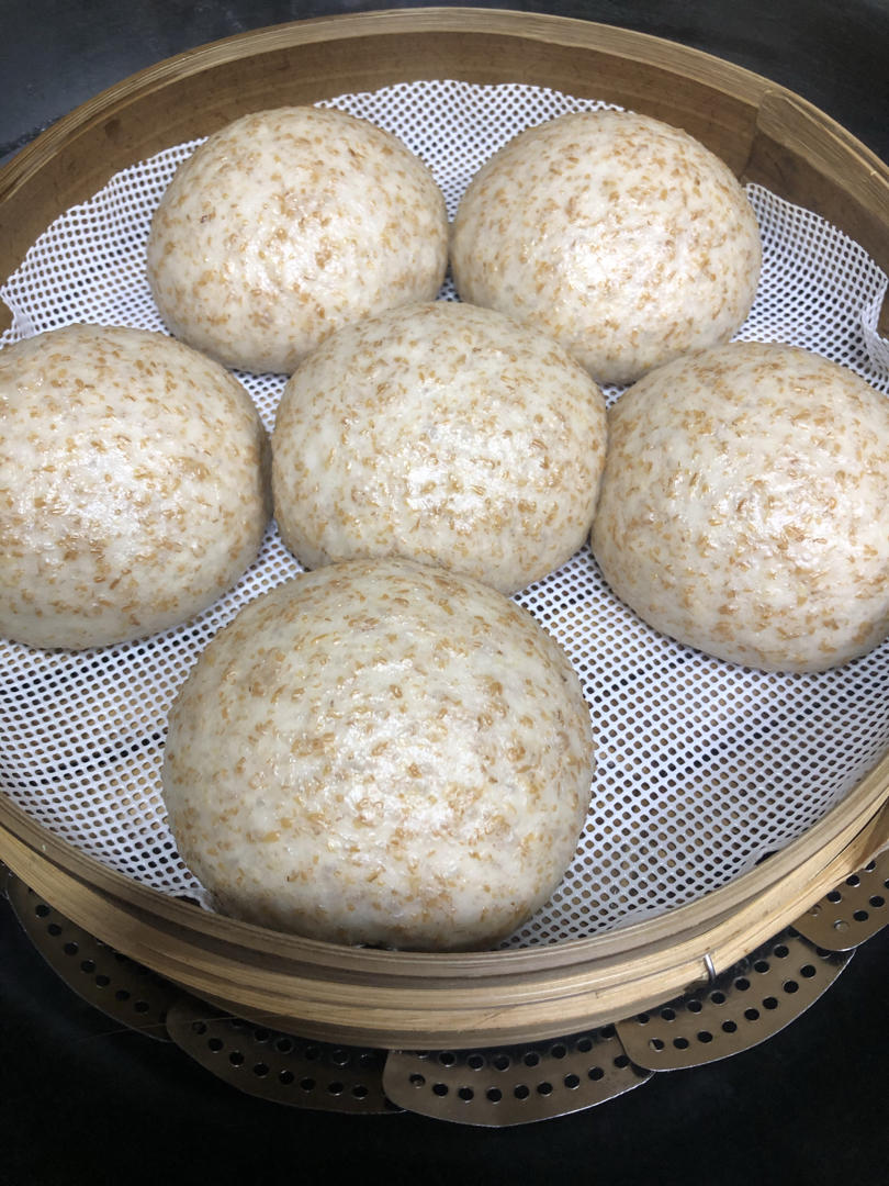 可以珍藏的一次发酵松软椰香全麦馒头