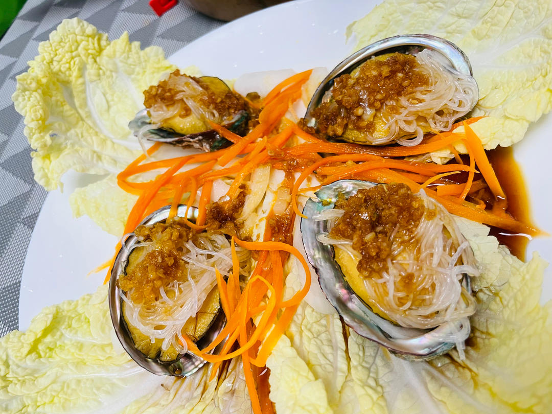 教你一个鲍鱼好吃的做法，不煮不炖，简单蒸一蒸，营养又美味