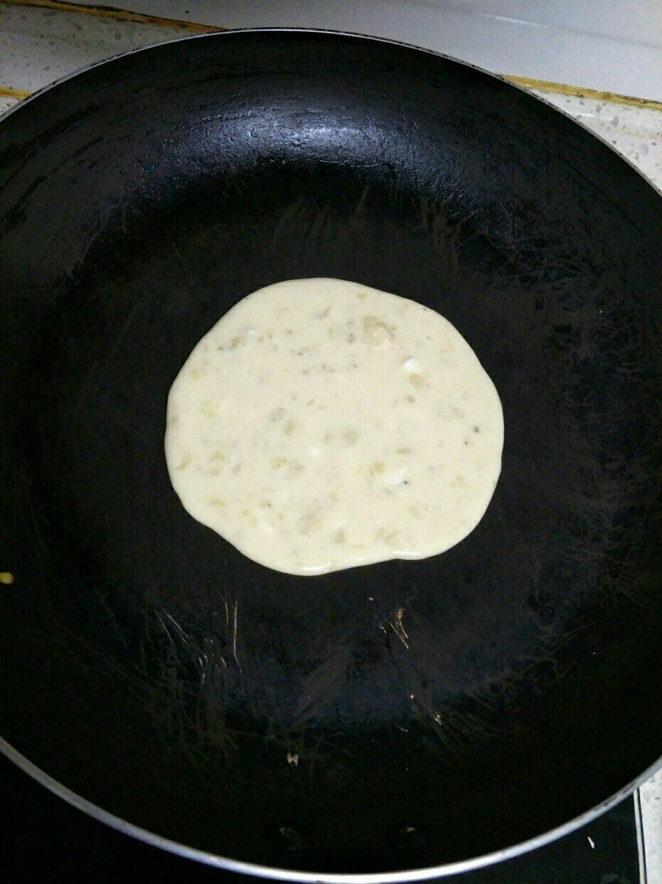 【减脂早餐】无油香蕉松饼（超简单）