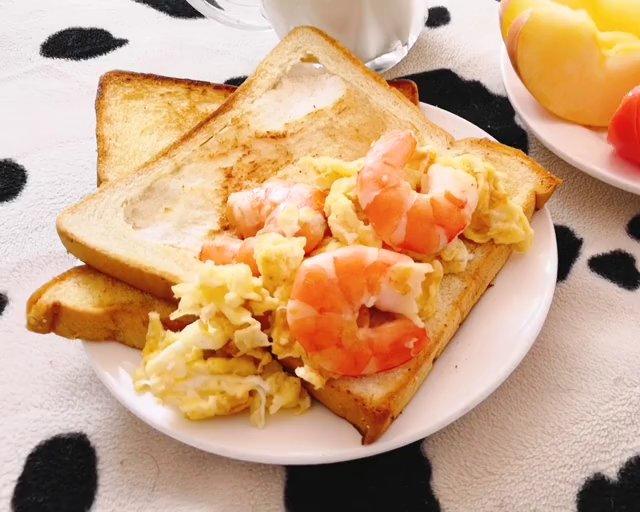 滑蛋虾仁快手早餐