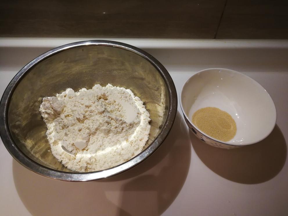 纯奶手撕吐司的做法 步骤1