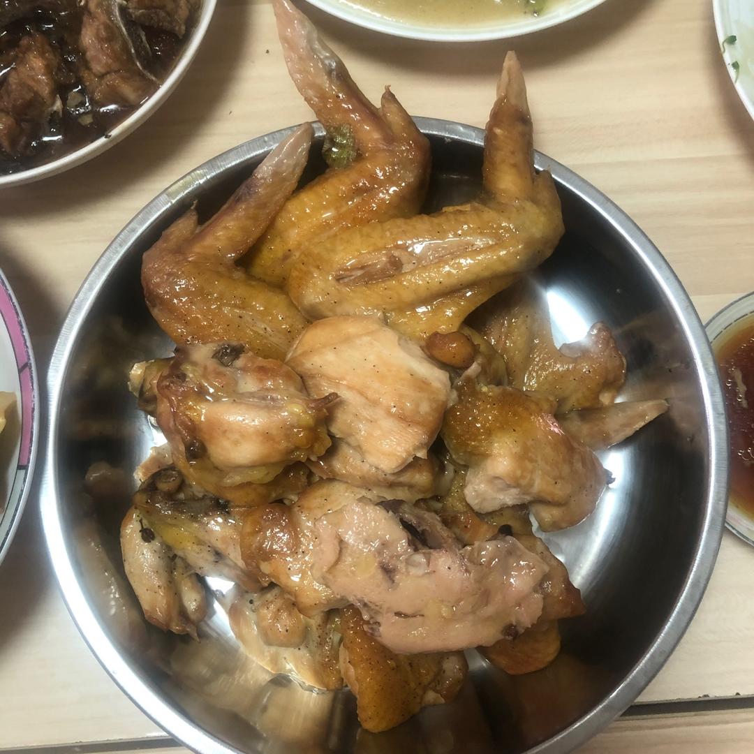 烤鸡翅～吮指蒜香鸡翅