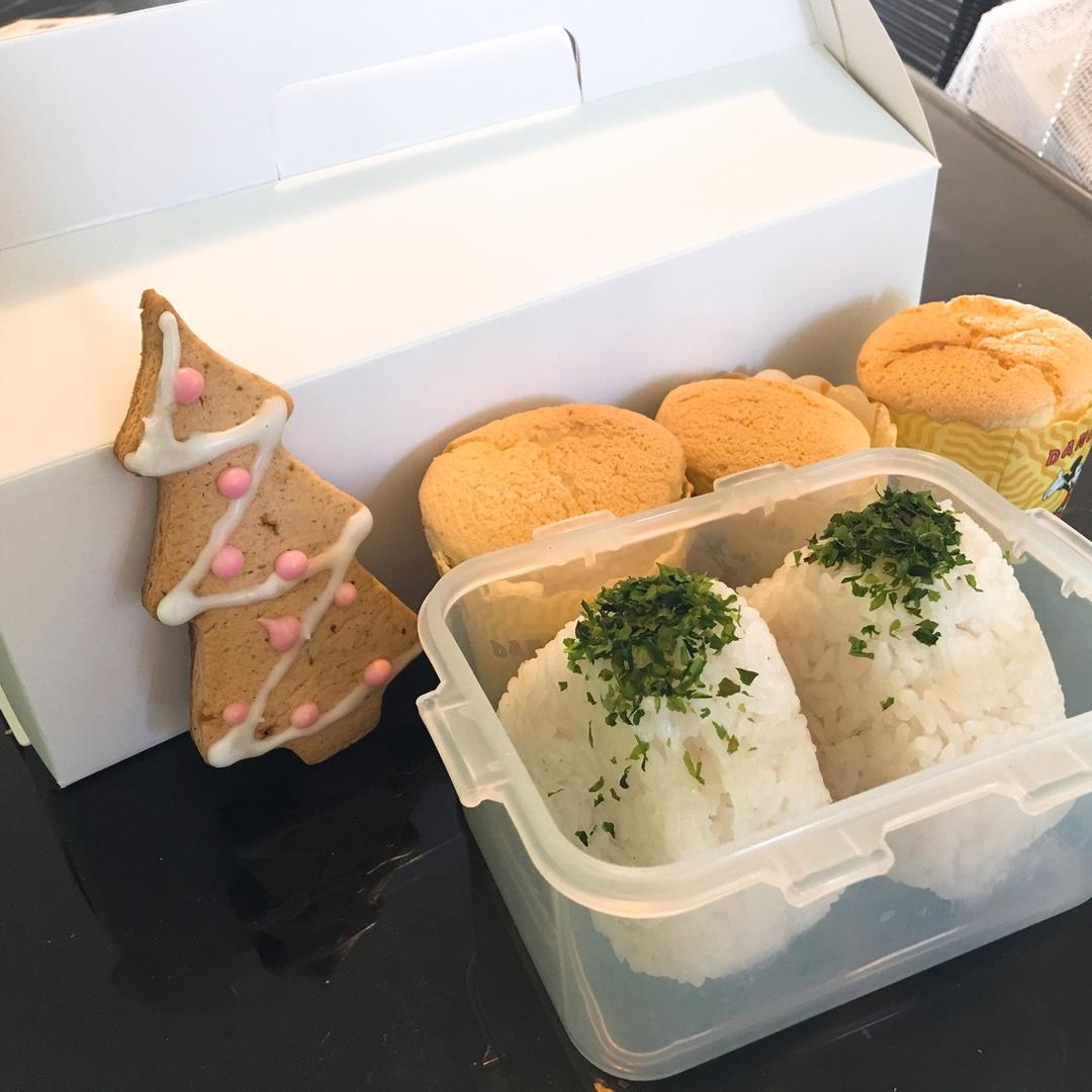 棉花纸杯蛋糕