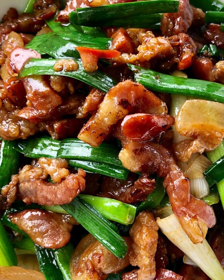 尖椒腊肉炒香干