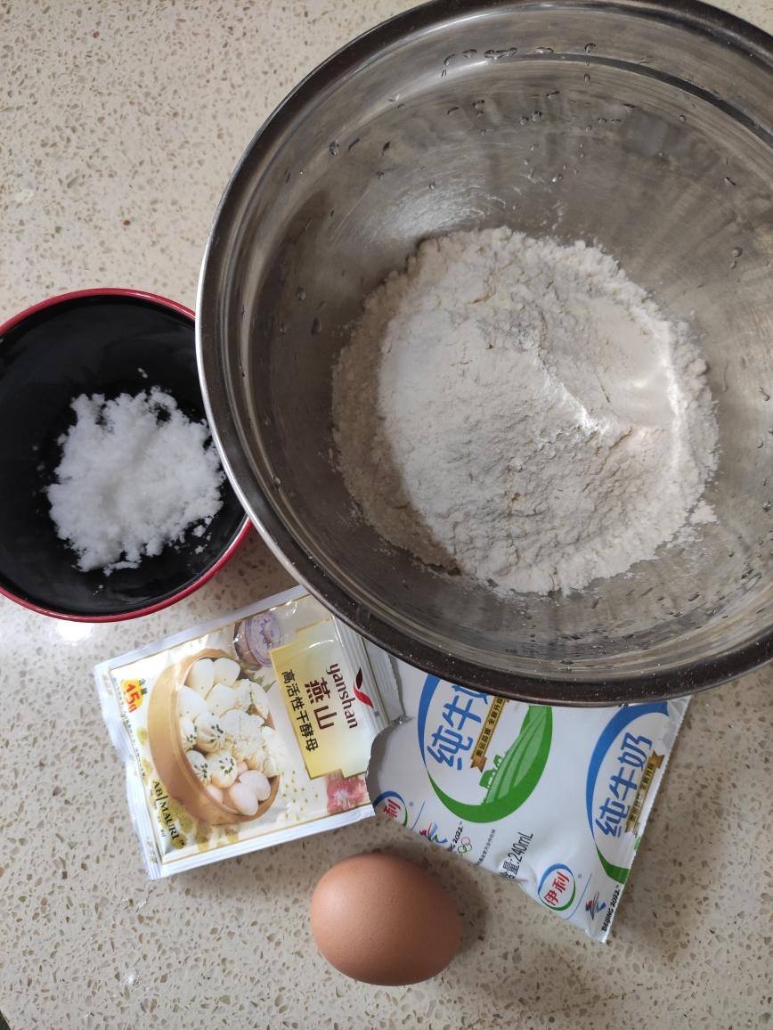 纯奶手撕吐司的做法 步骤1