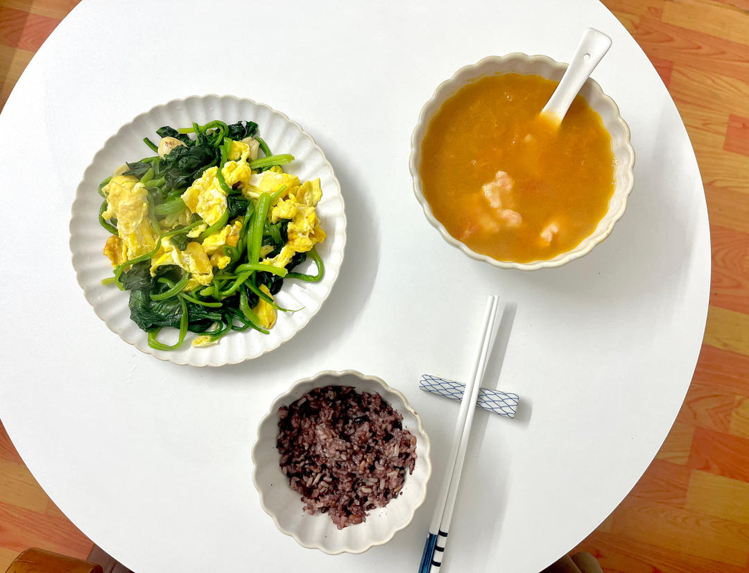 菠菜炒鸡蛋