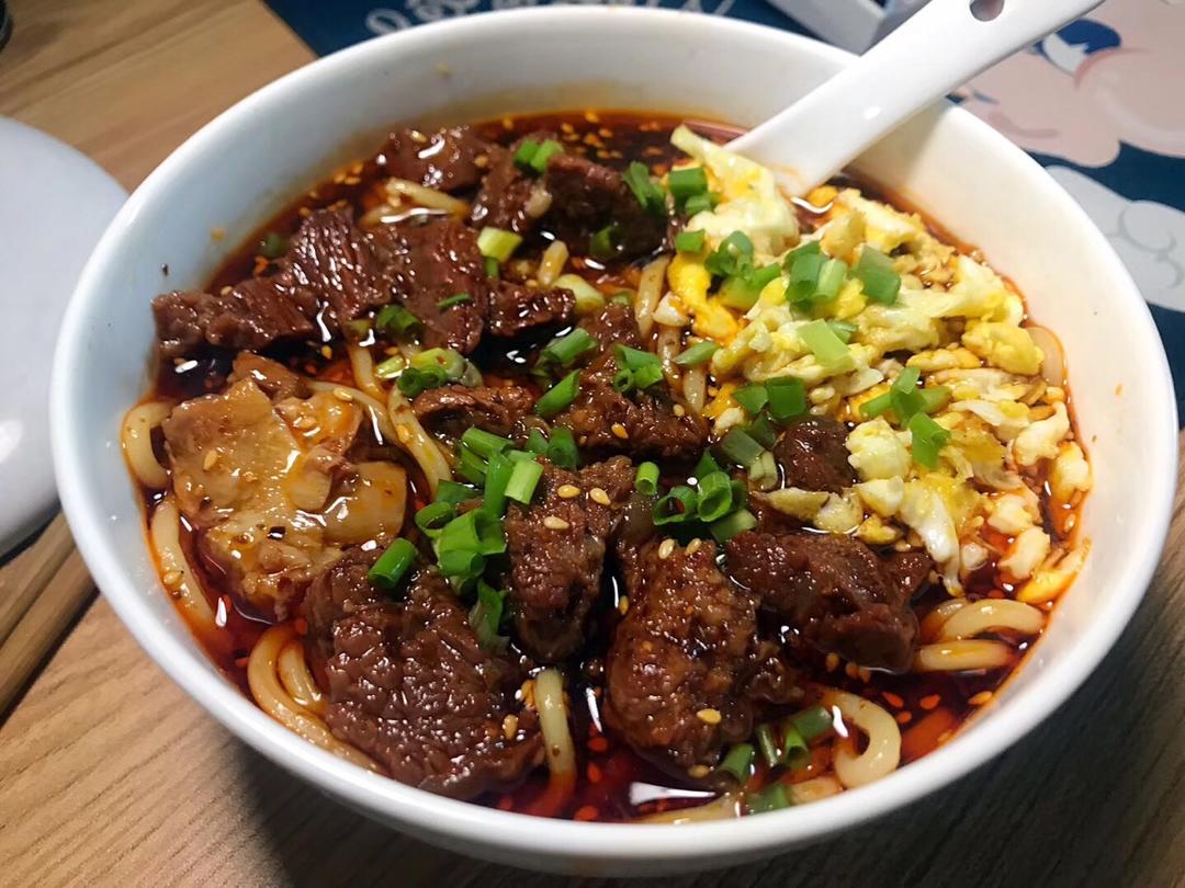 川味香辣牛肉面