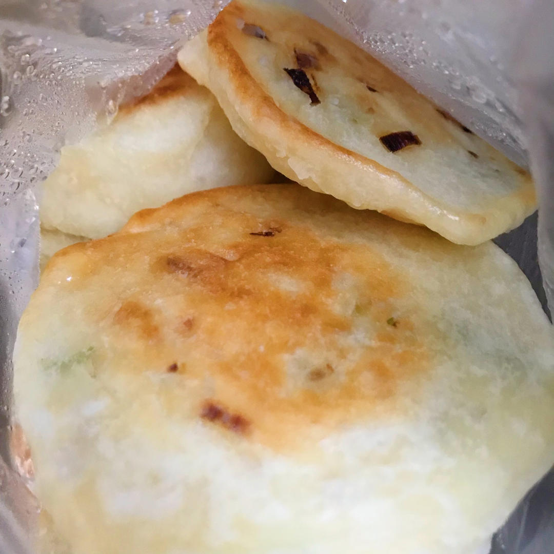 懒人版葱香发面饼 要多软有多软 零失败的方子 附细节视频详解